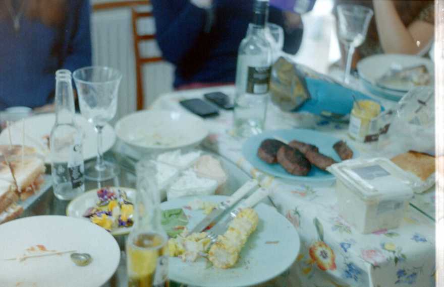 photo taken with pentax k1000 pentax slr camera